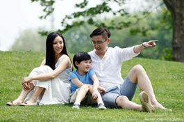 秦凱助善良婦女?dāng)[脫婚姻折磨，開(kāi)始新的生活