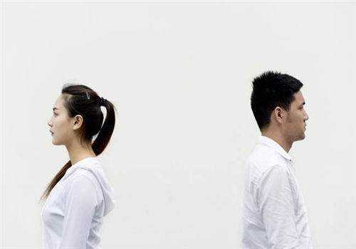 小楊夫妻為孩子發(fā)愁